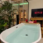 Ama Esclusive Apartment