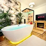 Ama Esclusive Apartment Florenz